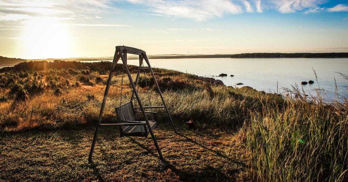 2025's Gambling Landscape: Tax Hikes, Sweepstakes Crackdowns, and Stalled Growth